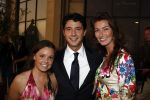 Noordwijk 29 augustus 2008
Summerfair Miljonair in huis ter Duin. Sander Lusink met 2 dames