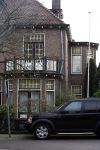 Laren 1 en 2 maart 2008
Sander Vahle heeft bij zijn vriendin Heleen Kolff geslapen en gaat daarna met haar naar zijn nieuwe huis kijken.
Peter Smulders bv