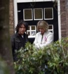 Laren 1 en 2 maart 2008
Sander Vahle heeft bij zijn vriendin Heleen Kolff geslapen en gaat daarna met haar naar zijn nieuwe huis kijken.
Peter Smulders bv