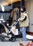 Amsterdam 26 januari 2008
Sander vriend Irene v d Laar met zoon in kinderwagen.