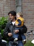 Amsterdam 27 mei 2008
Sander v d Laar met zijn zoontje Vince en India de dochtyer van Irene v d Laar op de fiets.