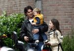 Amsterdam 27 mei 2008
Sander v d Laar met zijn zoontje Vince en India de dochtyer van Irene v d Laar op de fiets.