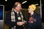Barcelona 11 maart 2009
Test dag voor de formule 1 teams op het circuit van Barcelona. Sebastian Vettel van Red Bull racing samen met Michel Perridon
Peter Smulders bv
