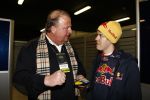 Barcelona 11 maart 2009
Test dag voor de formule 1 teams op het circuit van Barcelona. Sebastian Vettel van Red Bull racing samen met Michel Perridon
Peter Smulders bv