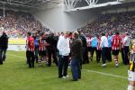 Arnhem, 20 April 2008 Kompetitiewedstrijd Vitesse-PSV, eindstand 0-1 Seizoen 2007/2008
PSV Landskampioen
Rob Fleur intervieuwt Sef Vergoossen na afloop van de wedstrijd