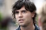 Volendam 19 mei 2009
Vandaag werd bekend gemaakt dat Yolanthe Cabau v Kasbergen en Jan smit na 2 en een half jaar hun relatie hebben verbroken. Voor hun huis stond veel pers en fans. Simon Keizer
Peter Smulders bv