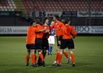 Volendam 24 maart 2009
Artiesten volendam waaronder Jan Smit en Simon Keizer voetballen in het stadion van Volendam tegen oa Mental Theo nabuurs Grad Damen en Rashid. Dick Jol is de scheidsrechter. Uiteindelijk wint brabant met 2-4
Peter Smulders bv