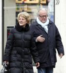 Amsterdam 14 januari 2009
Simone Kleinsma met Guus Verstraete en hond op de cornelis schuytstraat.
Peter Smulders bv