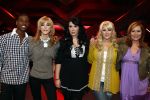 Hilversum 4 mei 2009
De 3 finalisten van x factor Lisa Rachel en Jamal met hun coaches Stacey Rookhuizen en Angela Groothuizen.
Peter Smulders bv