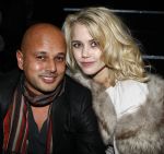 Amsterdam 23 januari 2008
Modeshow Blue Blood tijdens amsterdam fashion week. Maria Kooistra met man steve te pas