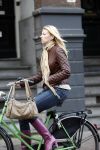 Amsterdam 27 april 2009
Susan Smit op de fiets.
Peter Smulders bv