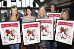 Amsterdam 16 september 2008
Gooische vrouwen met Linda de Mol Susan Visser Tjitske Reidinga Leopold Witte en Will Koopman krijgen platina en gouden dvd 's overhandigd.