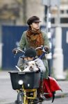 Amsterdam 22 november 2007
Susan Visser met zoontje en hondje op de bakfiets.