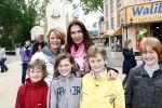 Biddinghuizen 26 april 2009
Bn ers in Walibi. Suzanne Blokhuis met zoon
Peter smulders bv