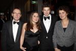 Amsterdam 19 decdember 2007
Sportman van het jaar verkiezing in de rai. Sven Kramer met zij n vader Yp en zus en moeder