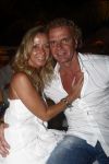 Curacao 31 december 2008 1 januari 2009
Oudjaarsfeest bij Mambo Beach. Wino Omtzigt en Sylvana Borsato
Peter Smulders bv