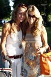 Basel 21 juni 2008
Nederland speelt in de kawrt finale op de ek tegen Rusland. In Basel lopen 150000 supporters van Nederland en maken er een feestje van.  Sylvie v d Vaart en Ramona Snijder met haar zoontje