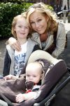 Amsterdam 23 april 2008
Presentatie nieuwe magazine Mama in hotel arena. tanja Jess met zoontjes
Peter Smulders bv