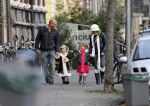 Amsterdam 23 november 2007
Tatum Dagelet met haar dochter Toy Travis en Eric Schaay met dochter gaan samen naar artis.