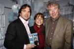 Amsterdam 15 februari 2008
Presentatie boek Hein Vergeer  in de ijsbar in amsterdam. Jack v Gelder en Erica Terpstra ontvangen het eerste boek. Ted Troost
Peter Smulders bv