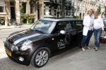 Amsterdam 10 juni 2008
Opening Bergman clinic georganiseerd door the class company.
Ghislaine Roth  met Tessa Kroes bij mini cooper