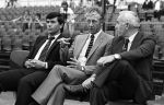 Rotterdam, 12 September 1981
Heel ontspannen voor de wedstrijd Feyenoord-PSV met een eindstand van 2-4
De trainer van Feyenoord, Vaclav Jezek met zijn assistent Clemens Westerhof en PSV trainer Thijs Libregts
Foto Peter Smulders BV