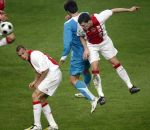 Amsterdam, 30 Januari 2008 Kompetitiewedstrijd AJAX-PSV, eindstand 0-2
Seizoen 2007/2008
Thomas Vermaelen in duel met Danko Lazovic en John Heitinga