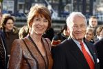 Amsterdam 1 februari 2008
Feest koningin Beatrix en Prinses Margriet voor hun 70e en 65e verjaardag in Carre.
Tineke de Groot met vriend ... Fabius