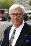 Utrecht 28 april 2009
Pieter v Vollenhoven viert zijn 70e verjaardag in het Beatrix theater in Utrecht. Tjerk Westerterp met zijn vrouw
Peter Smulders bv