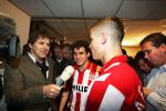 Arnhem, 20 April 2008 Kompetitiewedstrijd Vitesse-PSV, eindstand 0-1 Seizoen 2007/2008
PSV Landskampioen 
TV verslaggever Toine v Peperstraten intervieuwt Dirk Marcellis en Ibrahim Afellay voor de NOS TV