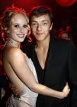 Tilburg 25 januari 2009
Premiere High school musical in de schouwburg van Tilburg met in de hoofdrollen Tommie Christiaan Nathalie v Gent Sarah Chronis Paul Boereboom Maickel Leijenhorst en Natalie la Rose. Tommy met zijn vriendin Eefje
Peter Smulders bv