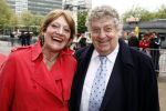 Utrecht 28 april 2009
Pieter v Vollenhoven viert zijn 70e verjaardag in het Beatrix theater in Utrecht. Tonny Eyk met vrouw