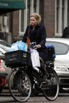 Amsterdam 14 januari 2009
Tooske Ragas op de fiets boodschappen aan het doen.
Peter Smulders bv
