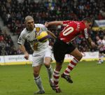 Eindhoven, 30 December 2007
Laatste Kompetitiewedstrijd van het jaar PSV-NAC  Eindstand 2-0 Seizoen 2007/2008
Tyrone Loran in duel met Danny Koevermans
