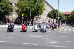 Amsterdam 12 mei 2009
Het blad Grazia organiseert samen met vespa scooters een leuke rally door amsterdam heen. Vicot Reinier en Lone v Roosendaal
Peter Smulders bv