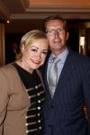 Noordwijk 17 mei 2009
Feest Astrid Engels bij de hotels van Oranje. Viola Holt met man Peter
Peter Smulders bv
