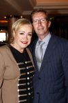 Noordwijk 17 mei 2009
Feest Astrid Engels bij de hotels van Oranje. Viola Holt met man Peter
Peter Smulders bv