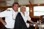 Loosdrecht, 12 Mei 2009
Vivian Boelen met haar compagnon Arjan v d Hoek bij hun boot, de M.S. Compagnon varend op de Loosdrechtse Plassen.
Foto Peter Smulders BV