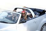 Ibiza 4 juli 2008
Wendy v Dijk op vakantie met haar zoontje Sem en vrienden
Ze heeft een cabrio gehuurd.