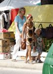 Ibiza  12 juli 2008
Wendy v Dijk met haar zoontje Sem en broer Mike v Dijk op vakantie op ibiza.