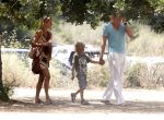 Ibiza  12 juli 2008
Wendy v Dijk met haar zoontje Sem en broer Mike v Dijk op vakantie op ibiza.