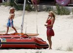 Ibiza  12 juli 2008
Wendy v Dijk met haar zoontje Sem en broer Mike v Dijk op vakantie op ibiza.