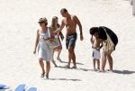 Ibiza  12 juli 2008
Wendy v Dijk met haar zoontje Sem en broer Mike v Dijk op vakantie op ibiza.