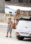 Ibiza  12 juli 2008
Wendy v Dijk met haar zoontje Sem en broer Mike v Dijk op vakantie op ibiza.