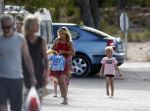 Ibiza  12 juli 2008
Wendy v Dijk met haar zoontje Sem en broer Mike v Dijk op vakantie op ibiza.