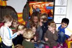 Uithoorn 23 januari 2008
Wendy v Dijk met Sem en broer Mike voorlezen tijdens de nationale vorleesdag  bij de speeldoos.
