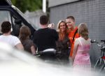 Amsterdam 24 juli 2008
Wendy v Dijk met fans bij de kookfabriek waar rtl een presentatie had.