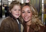 Rotterdam 25 november 2007
Wendy v Dijk met Sem moeder en broer Mike met kinderen en vriendin bij het feest van sinterklaas in ahoy.