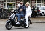 Amsterdam 18 mei 2008
Leco v Zadelhoff viert zijn 40e verjaardag met zijn vrienden in het hilton en ze maken een scooter rally door Amsterdam. Willem Hendriks met ....