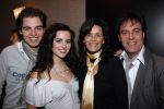 Uitgeest 19 januari 2009
Feest Henk Geels n Bobs saloon. Willem Mulder met vrouw en zoon en dochter
Peter Smulders bv